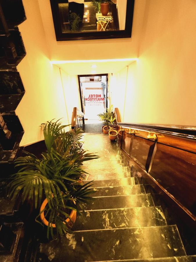 Hotel Multitech Premium Chandīgarh Dış mekan fotoğraf